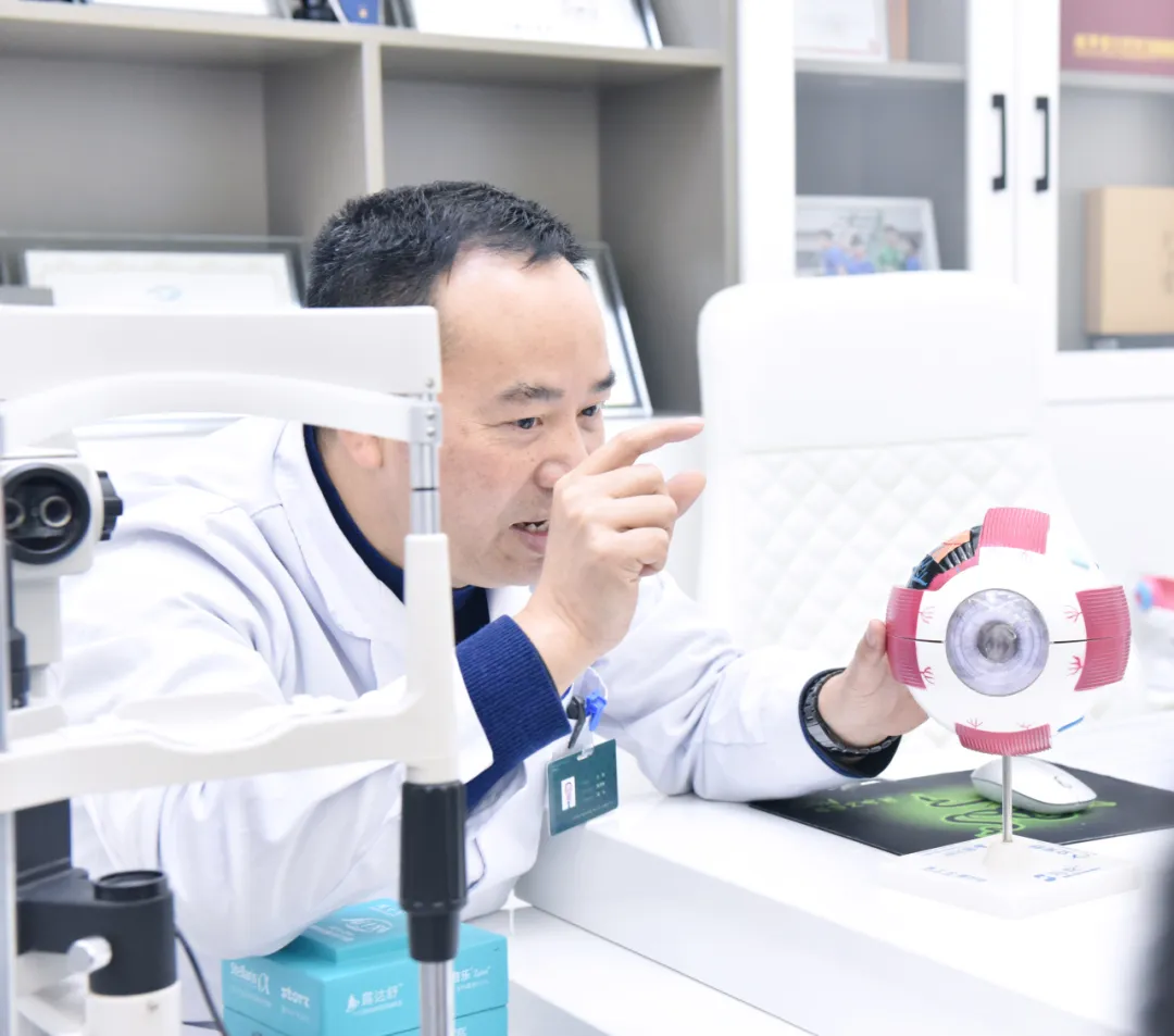 志存高远 无镜梦想 | 星辉眼科助力2024考生升学圆梦