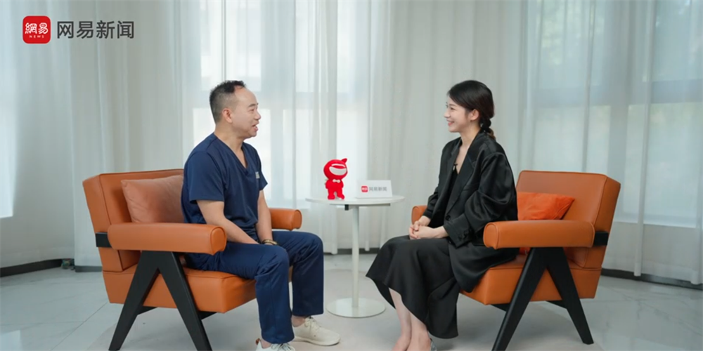 从军医到院长，他用战场标准守护20万双眼睛！新闻专访星辉眼科汪辉教授